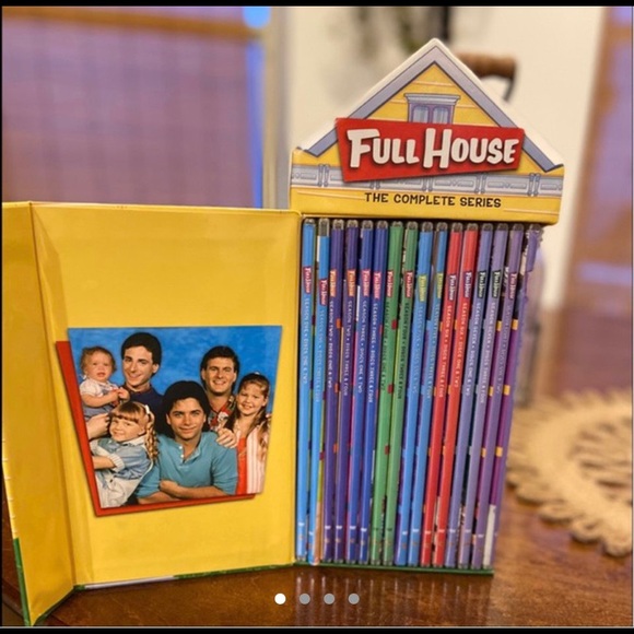 Other - The complete series of the TV show Full House.